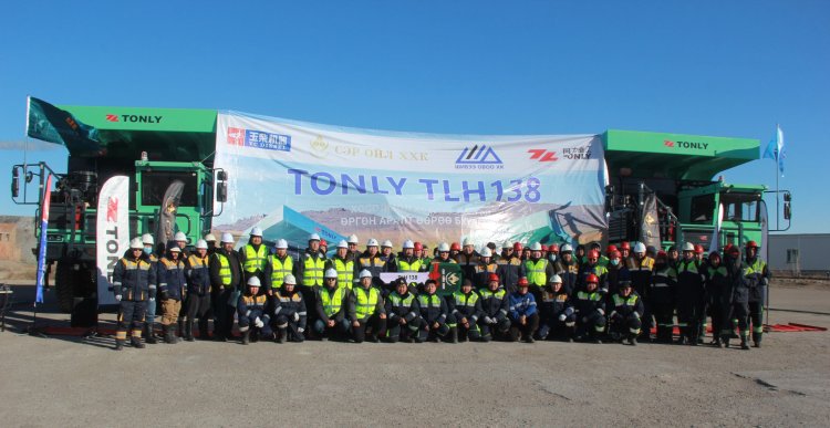 ШИНЭ ТЕХНИК ТОНОГ ТӨХӨӨРӨМЖӨӨ ХҮЛЭЭН АВЧ, АЖИЛД ГАРГАЛАА.