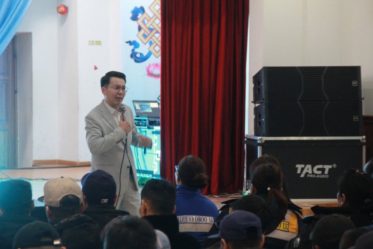 НИЙТ АЖИЛЧДЫН СУРГАЛТ ЗОХИОН БАЙГУУЛАГДЛАА