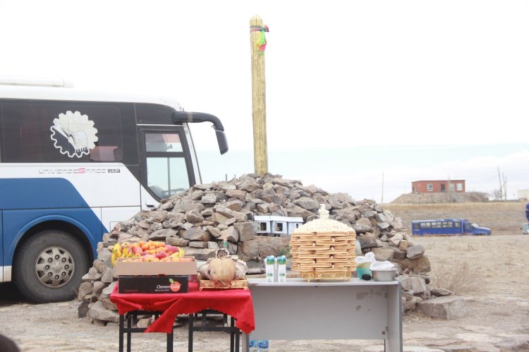 “УУРХАЙЧДЫН ОВОО ТАХИЛГА” боллоо.